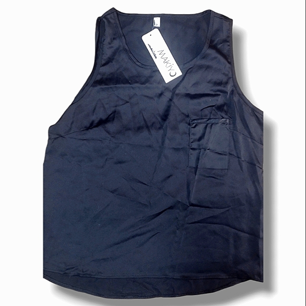 NWT Makiyo Women's Sleeveless Crew Neck Solid Black Blouse Size XXL